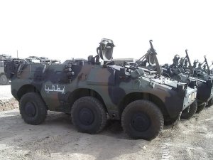 Veicolo blindato leggero per trasporto truppe PUMA 6x6 prodotto dal Consorzio Iveco Fiat - Oto Melara.